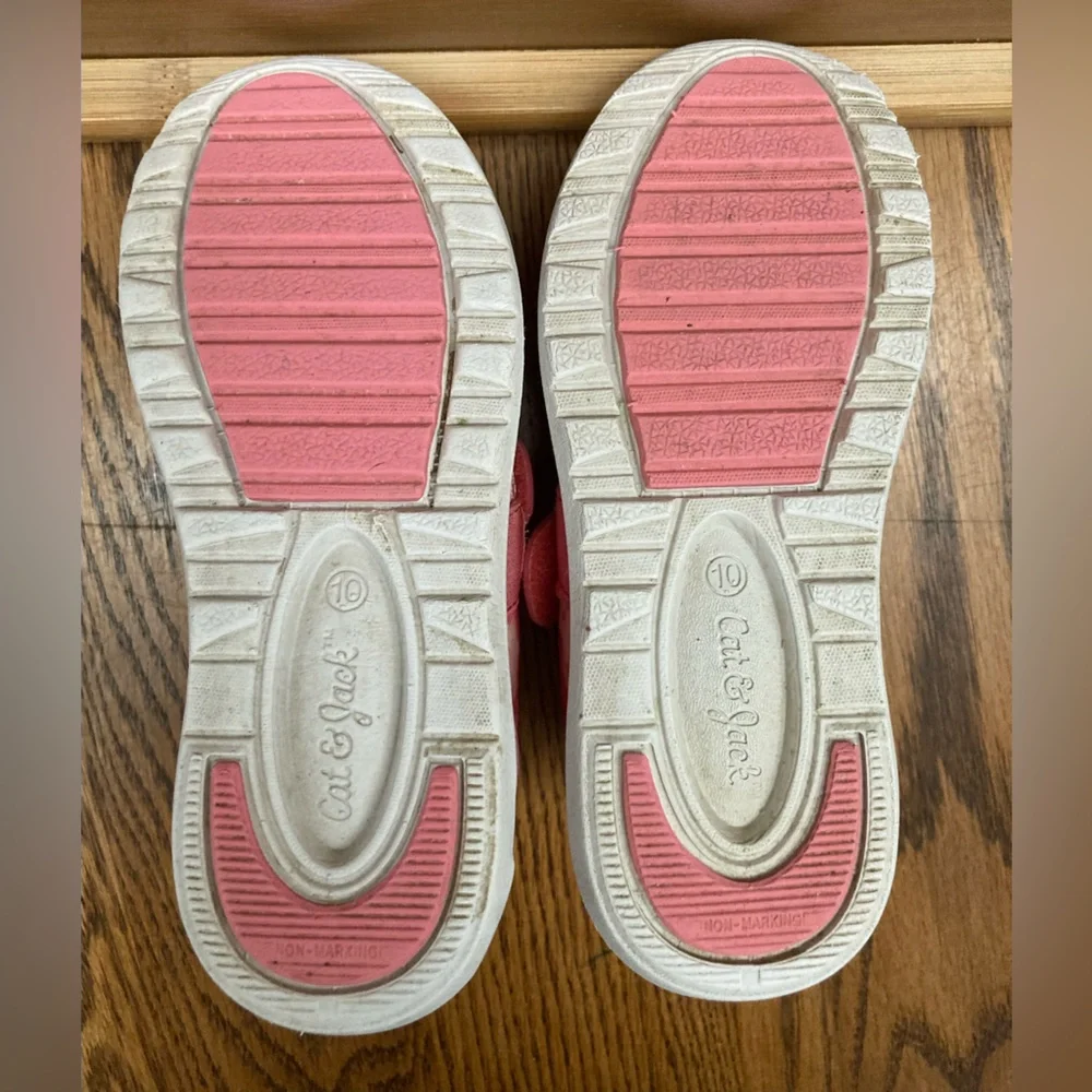 Cat & Jack comfortable pink